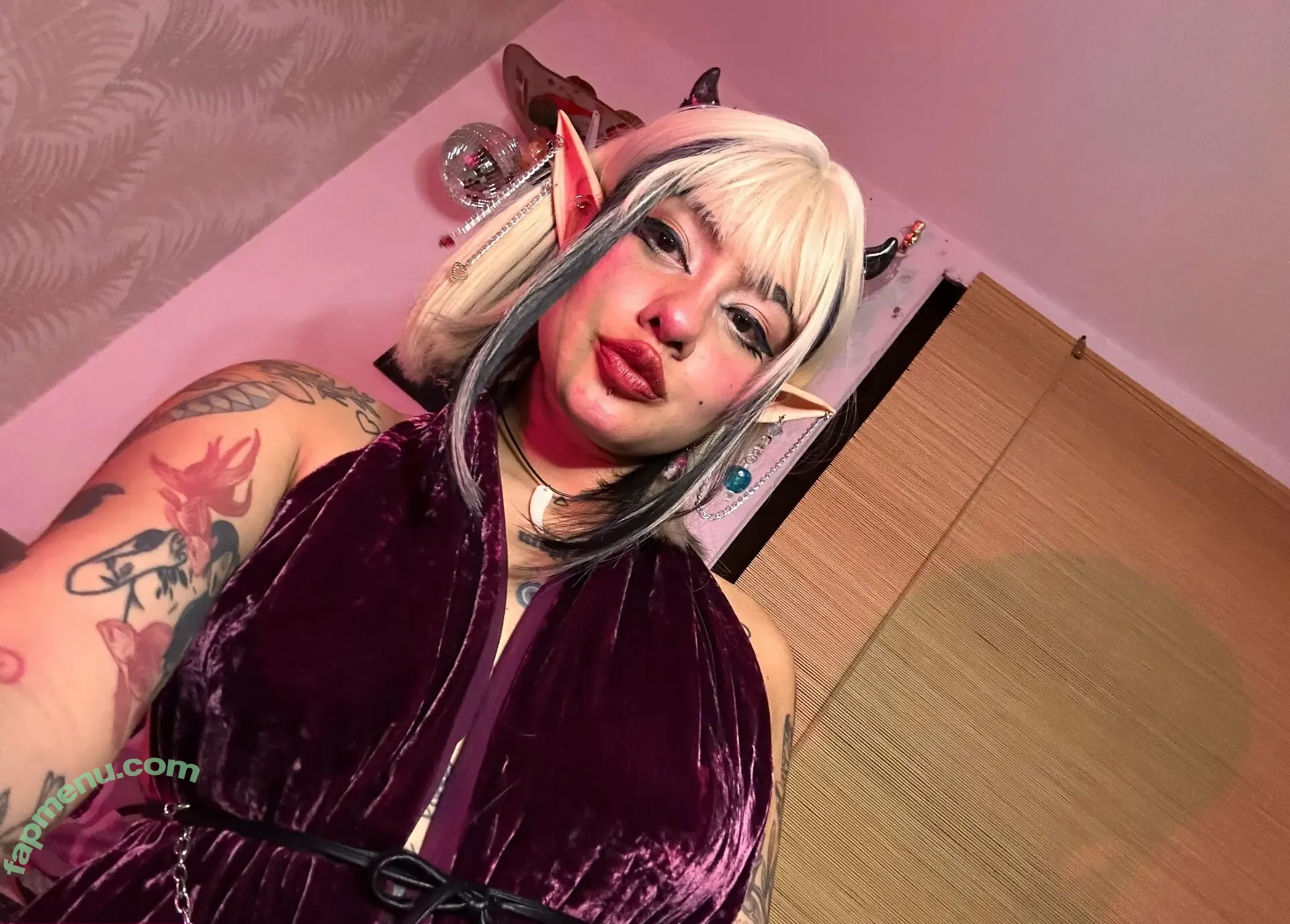 liloo2 nude photo #0036 (liloo2.0)