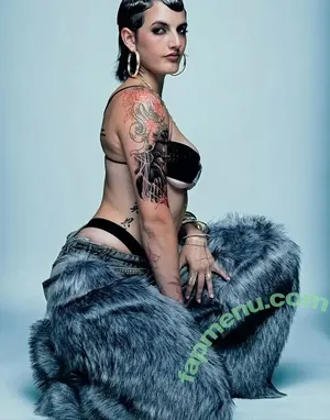 Lilou Cheyenne / lcwewannaparty / liloucheyenne / liloucheyenne.official nude photo #0016