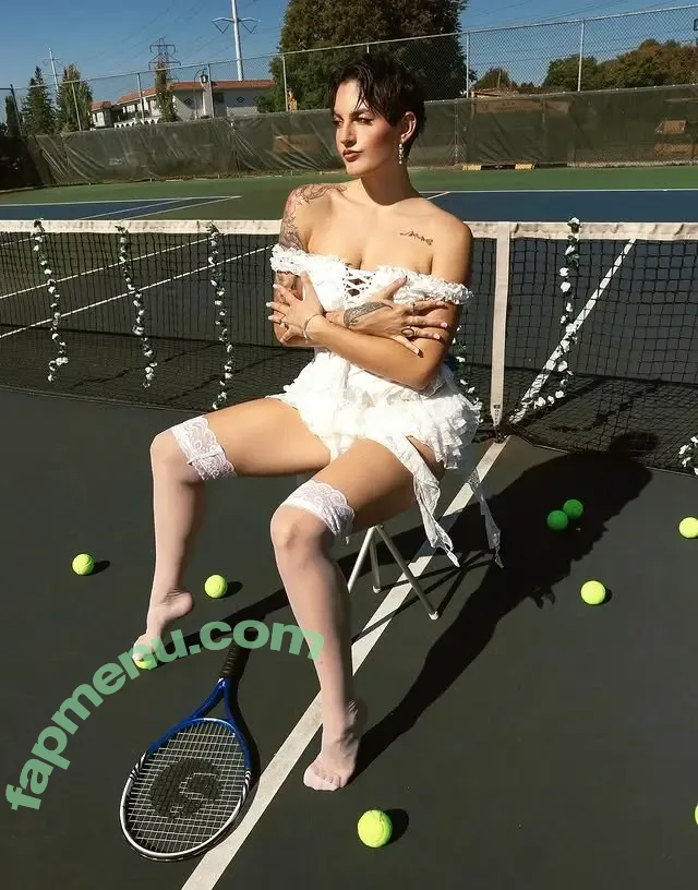 Lilou Cheyenne nude photo #0014 (lcwewannaparty / liloucheyenne / liloucheyenne.official)