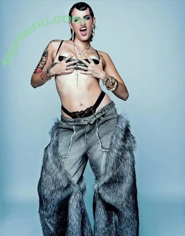 Lilou Cheyenne nude photo #0018 (lcwewannaparty / liloucheyenne / liloucheyenne.official)