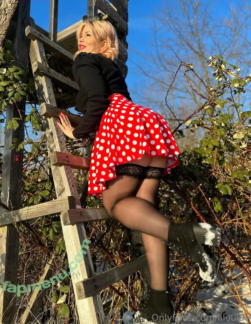 Lilouluv nude photo #0516 (Aneta / Lilou Luv / anetafiggut / anetafiggutx)