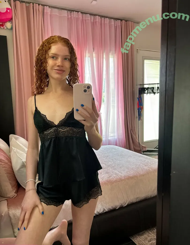 Lilredzoe nude photo #0024 (Lilredzoe)