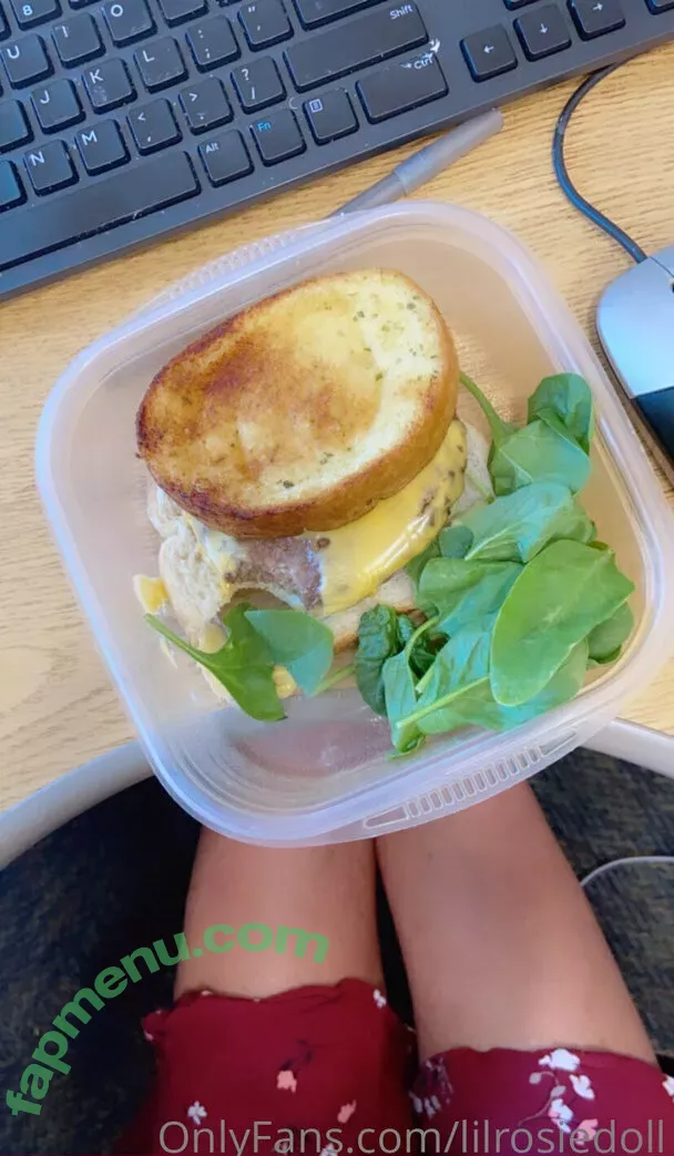 lilrosiedoll nude photo #0016 (rosiegirllondon)