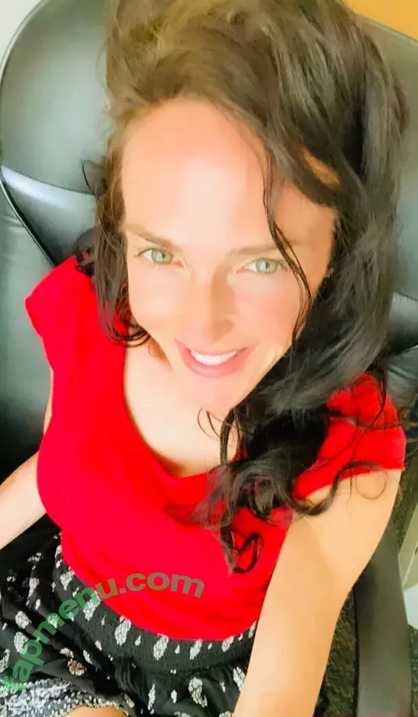 lilrosiedoll nude photo #0023 (rosiegirllondon)