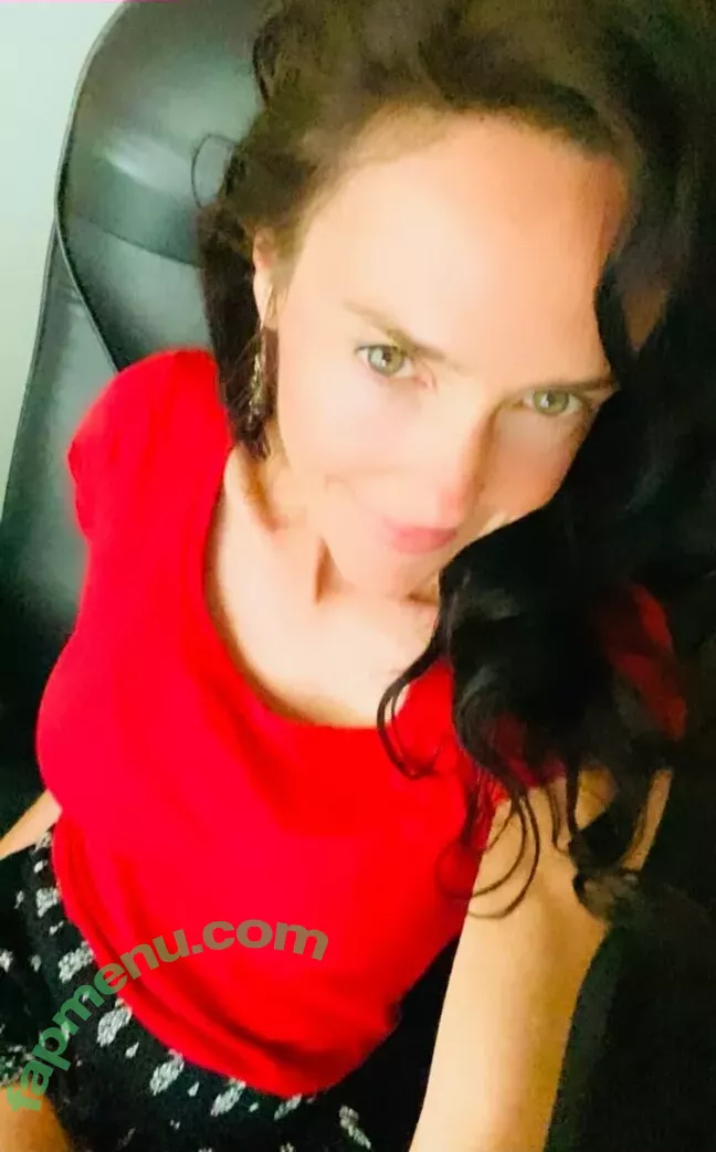 lilrosiedoll nude photo #0026 (rosiegirllondon)