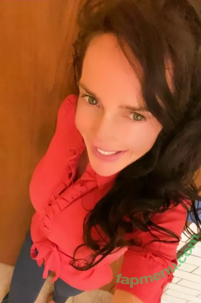 lilrosiedoll nude photo #0027 (rosiegirllondon)