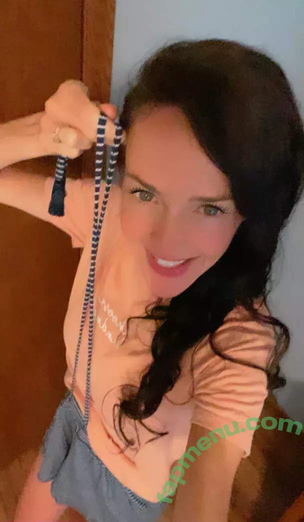 lilrosiedoll nude photo #0033 (rosiegirllondon)