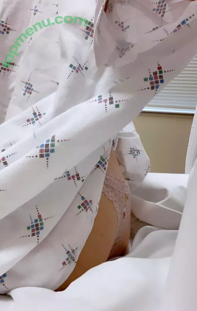 lilrosiedoll nude photo #0042 (rosiegirllondon)