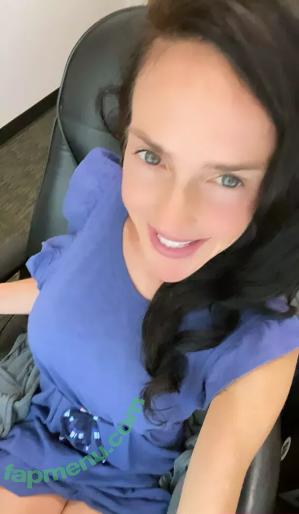 lilrosiedoll nude photo #0046 (rosiegirllondon)