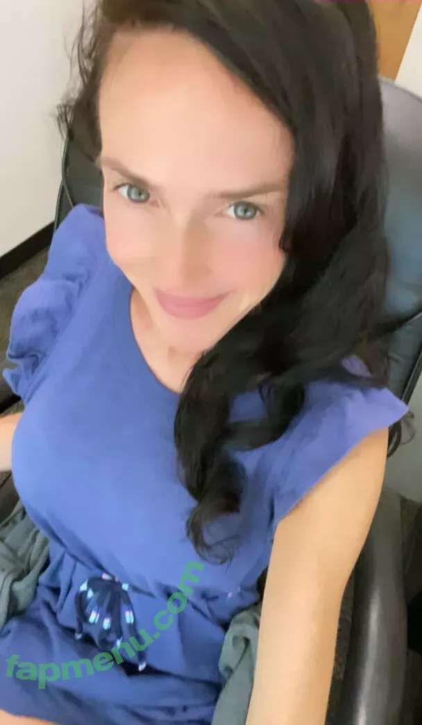 lilrosiedoll nude photo #0047 (rosiegirllondon)