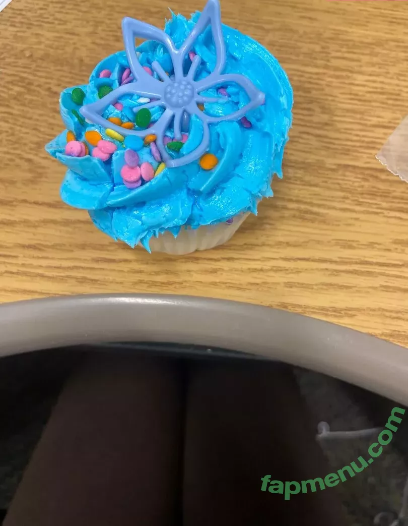 lilrosiedoll nude photo #0298 (rosiegirllondon)