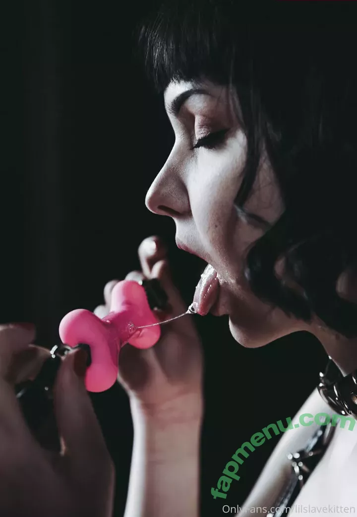 Lilslvkitten nude photo #0236 (lilvkitten)