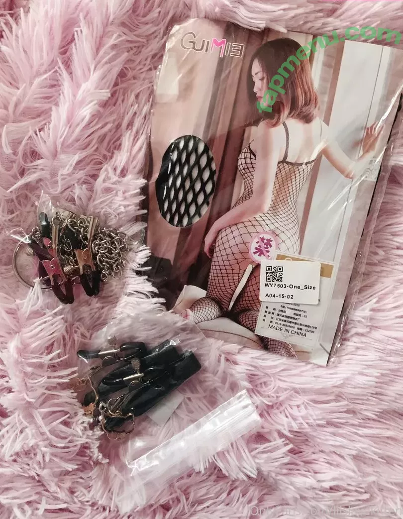 Lilslvkitten nude photo #0245 (lilvkitten)