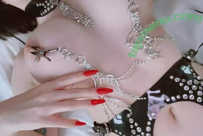 Lilslvkitten nude photo #0333 (lilvkitten)