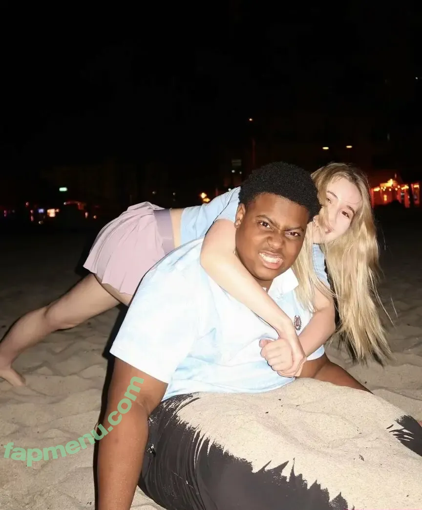 Liltaybepoppin nude photo #0002 (Liltaybepoppin)