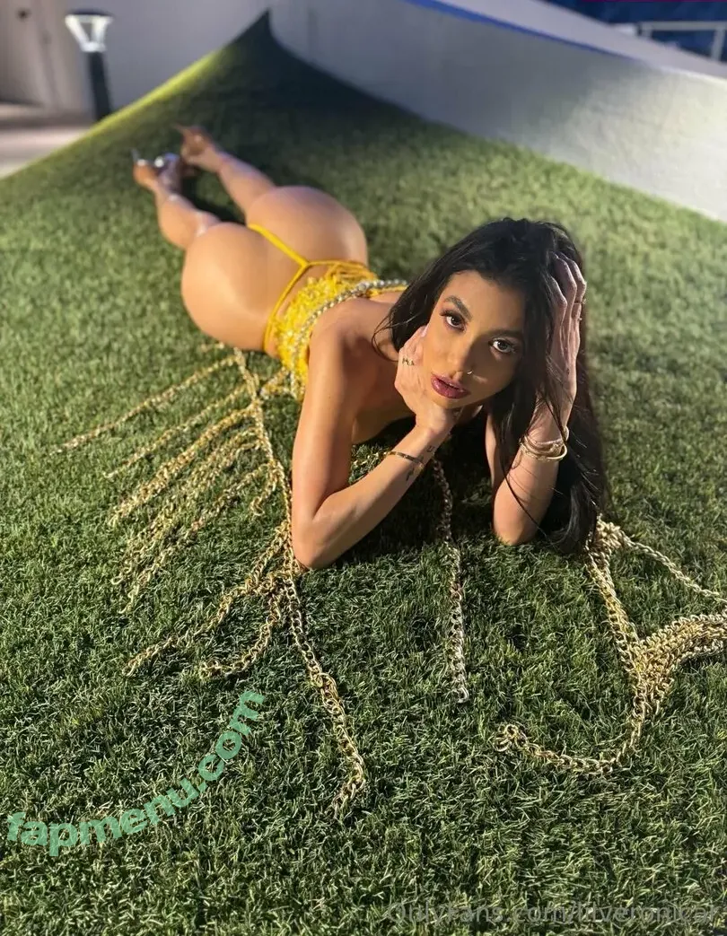 Lilveronicar nude photo #1008 (Veronica Rodriguez / vrodlive)