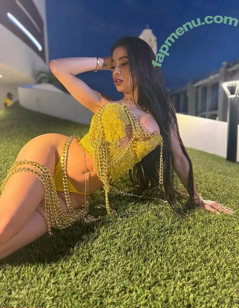 Lilveronicar nude photo #1009 (Veronica Rodriguez / vrodlive)