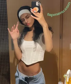 lilwhuda / Huda Ibhrahim / huda69010h nude photo #0122