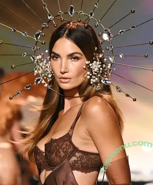 Lily Aldridge / lilyaldridge nude photo #0189