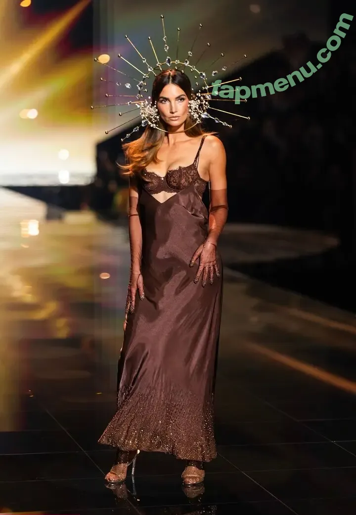 Lily Aldridge nude photo #0201 (lilyaldridge)