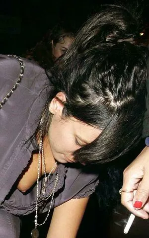 Lily Allen / lilyallen nude photo #0057