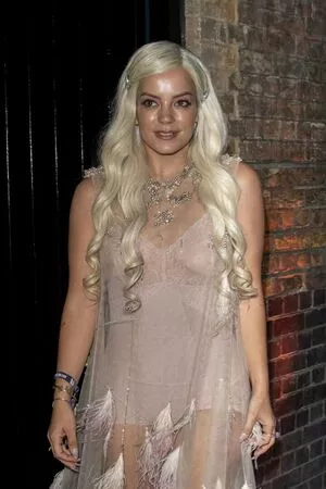 Lily Allen / lilyallen nude photo #0077