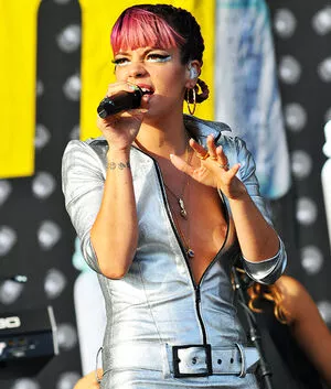 Lily Allen / lilyallen nude photo #0082