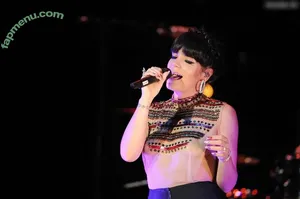 Lily Allen / lilyallen nude photo #0654