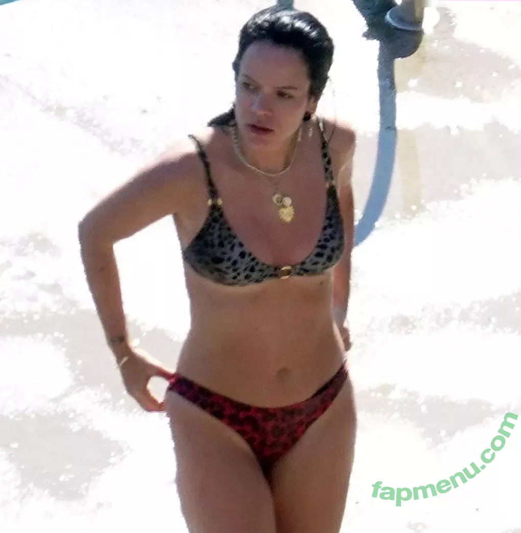 Lily Allen nude photo #0374 (lilyallen)