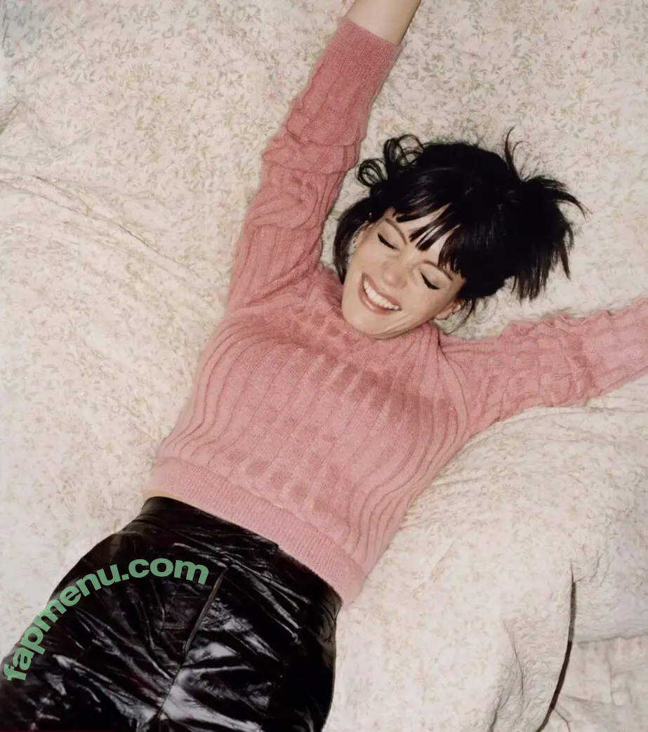 Lily Allen nude photo #0729 (lillyallen819 / lilyallen)