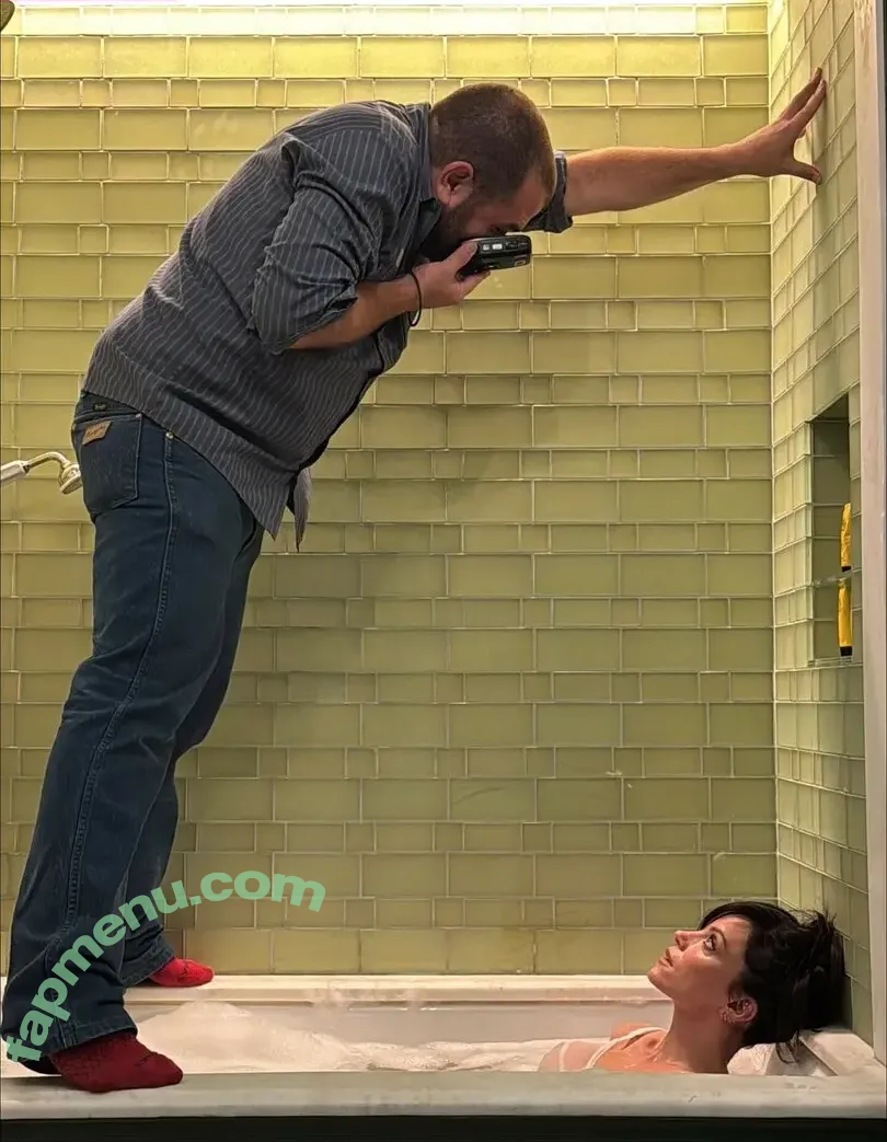 Lily Allen nude photo #0789 (lillyallen819 / lilyallen)