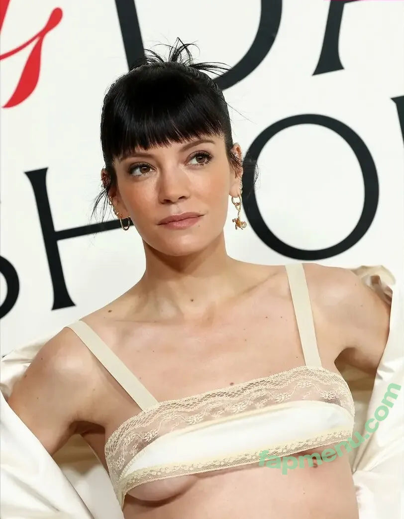 Lily Allen nude photo #0811 (lillyallen819 / lilyallen)