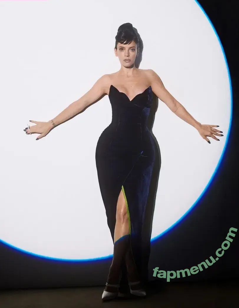 Lily Allen nude photo #0949 (lillyallen819 / lilyallen)