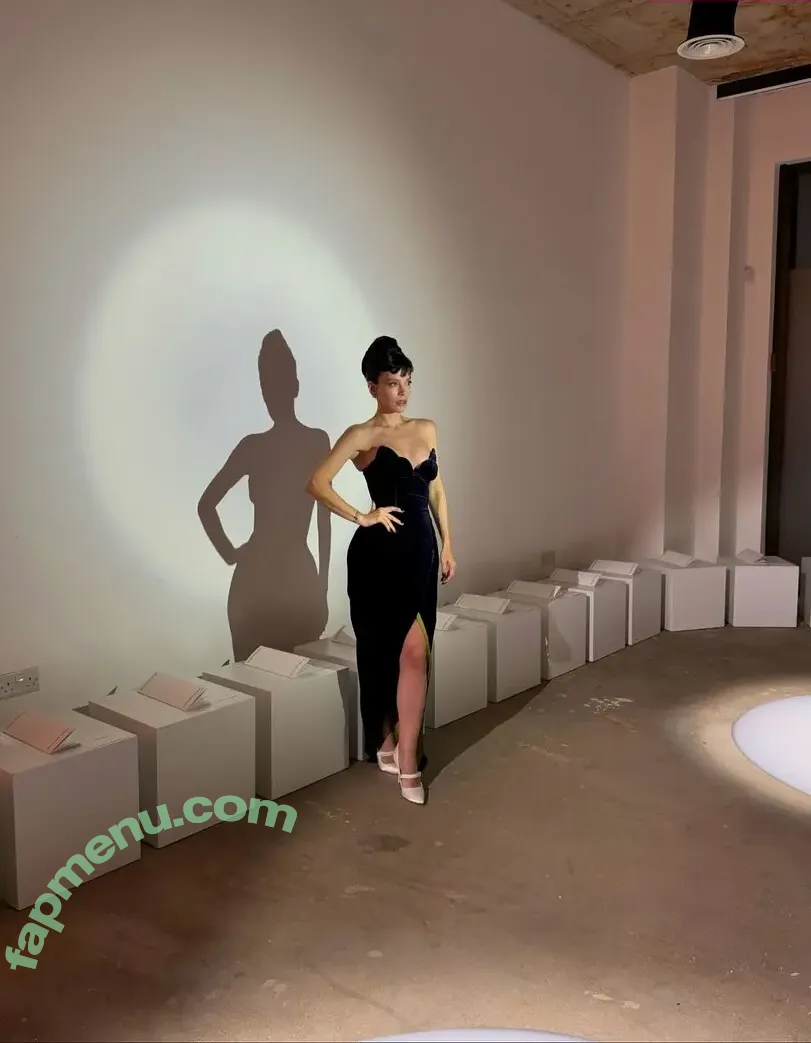 Lily Allen nude photo #0952 (lillyallen819 / lilyallen)