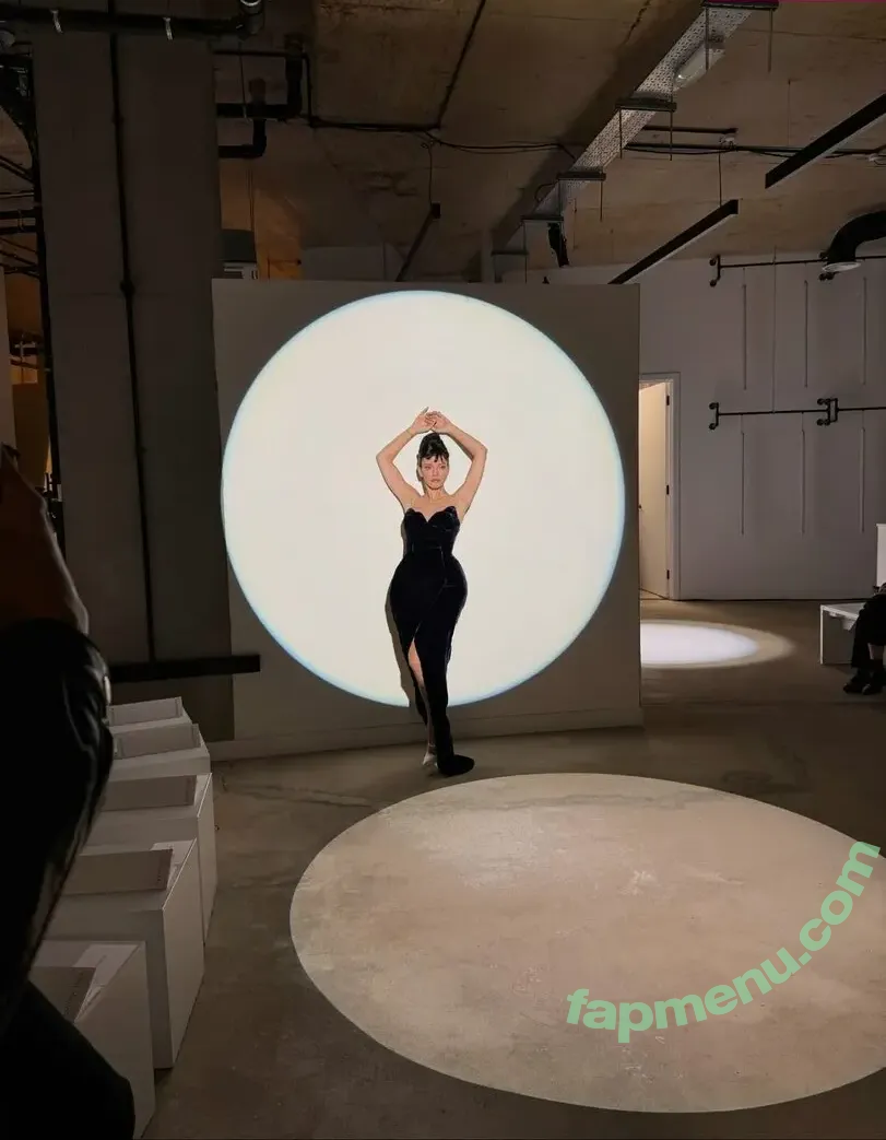 Lily Allen nude photo #0954 (lillyallen819 / lilyallen)