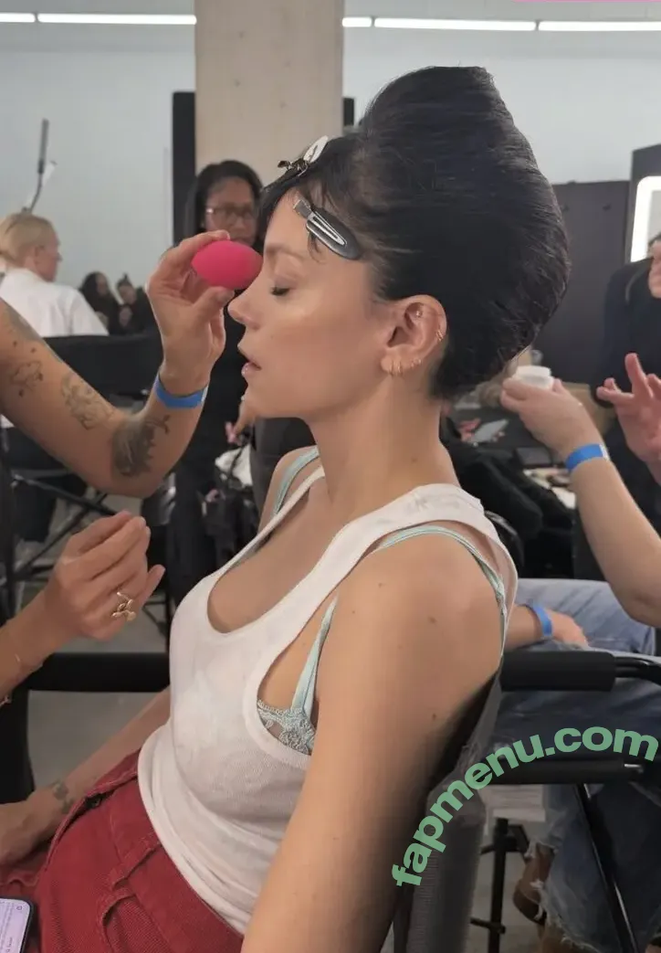 Lily Allen nude photo #0958 (lillyallen819 / lilyallen)