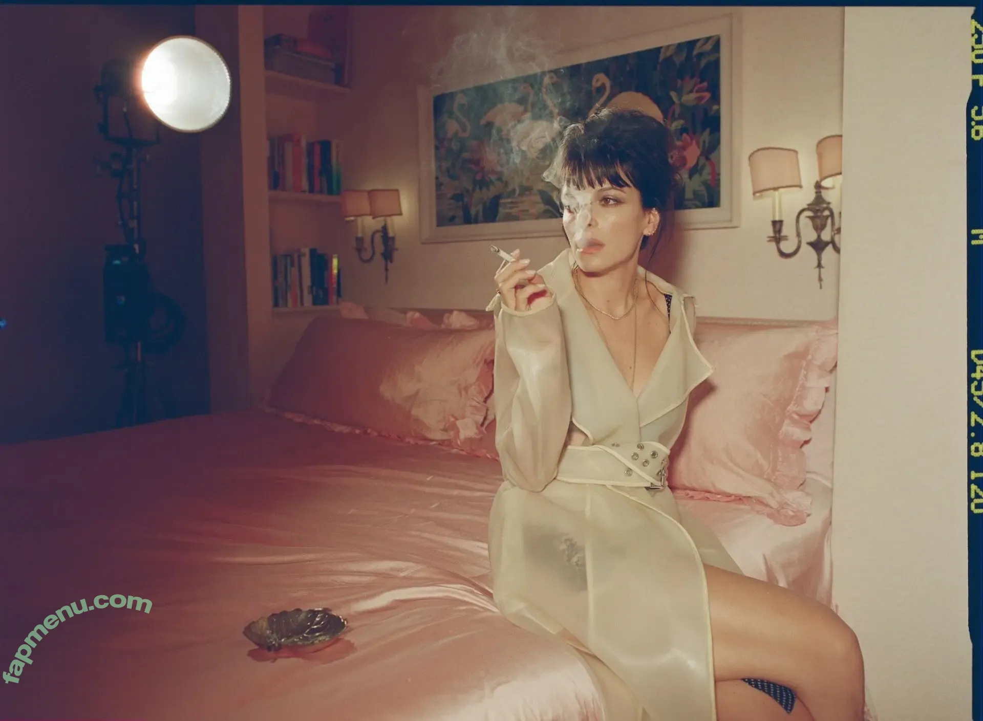 Lily Allen nude photo #0975 (lillyallen819 / lilyallen)