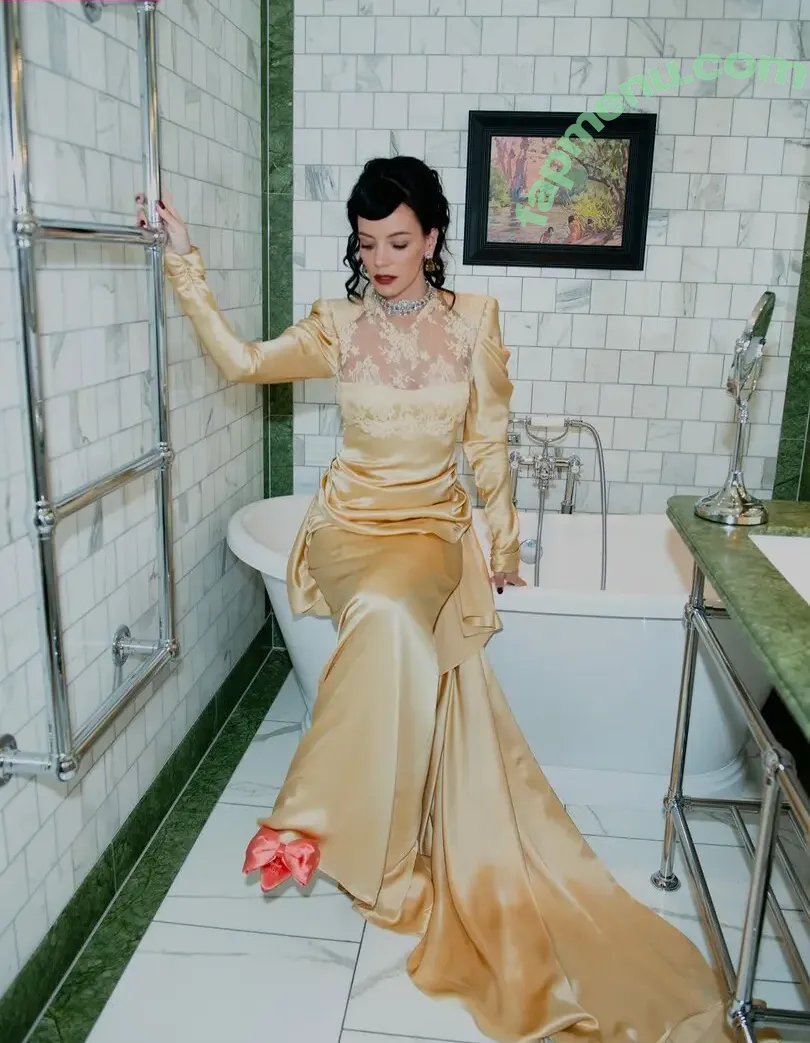 Lily Allen nude photo #0990 (lillyallen819 / lilyallen)
