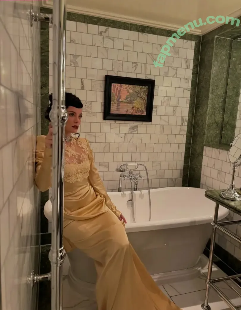 Lily Allen nude photo #0992 (lillyallen819 / lilyallen)