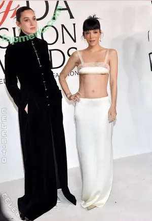 Lily Allen / lilyallen nude photo #1060