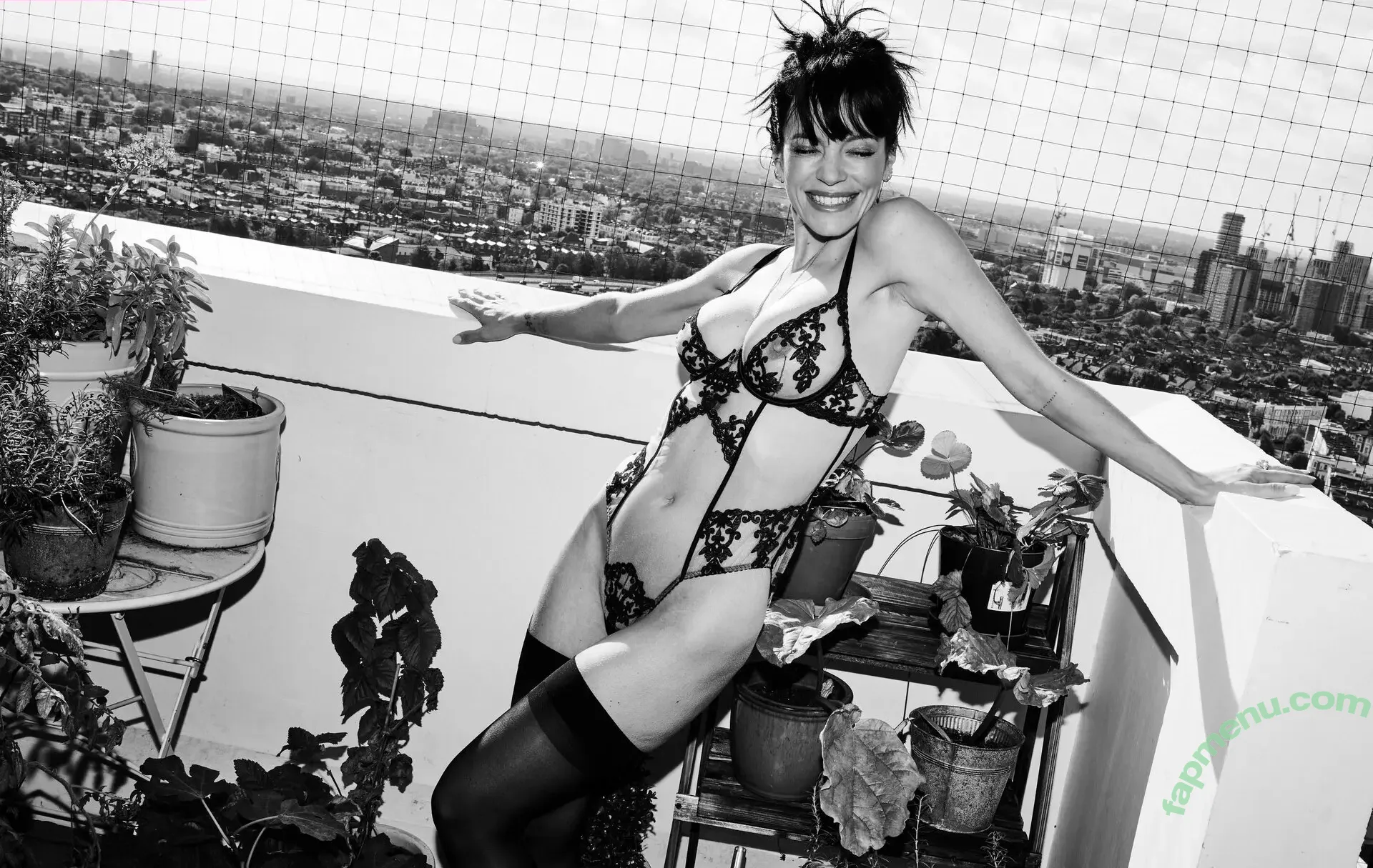 Lily Allen nude photo #1006 (lilyallen)