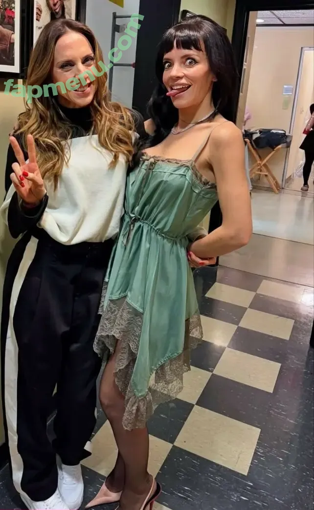 Lily Allen nude photo #1038 (lilyallen)