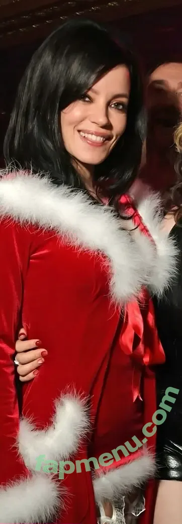 Lily Allen nude photo #1098 (lilyallen)