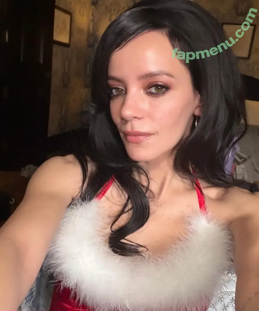 Lily Allen nude photo #1138 (lilyallen)