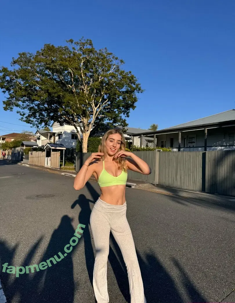lily_annn nude photo #0057 (lily_annn)
