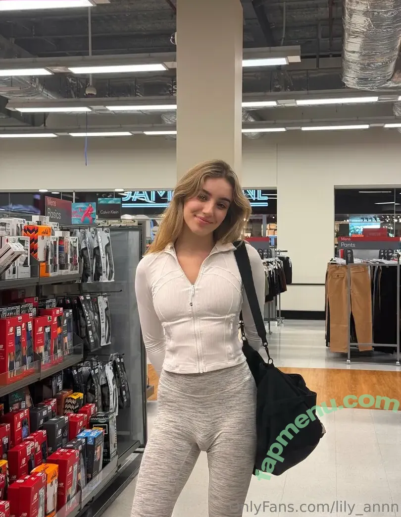 lily_annn nude photo #0065 (lily_annn)