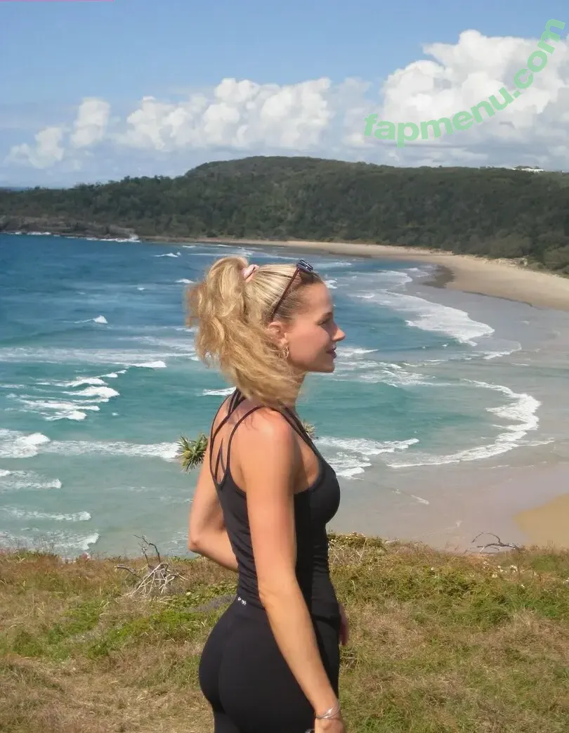 Lily Bowman nude photo #0148 (lily_bowman)