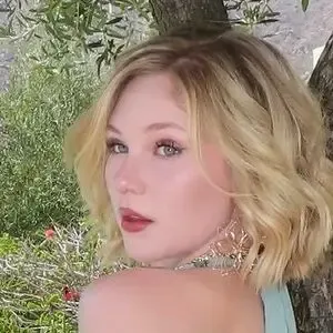 Lily Brooks O’Briant / lilybrooksobriant nude photo #0013