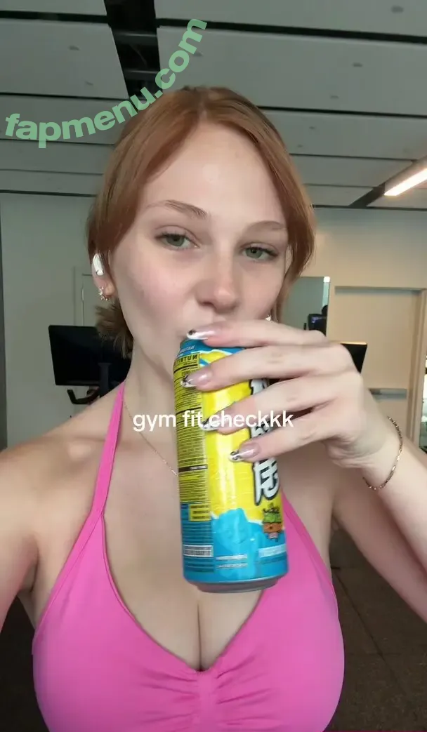 Lily Brooks O’Briant nude photo #0013 (lilybrooksobriant)