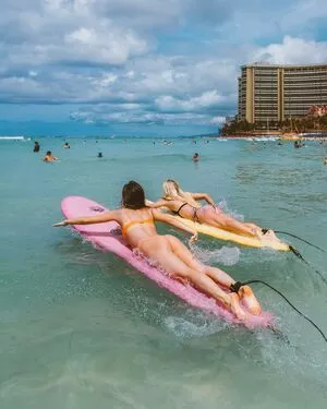 Lily Chee / LilyChee nude photo #0068